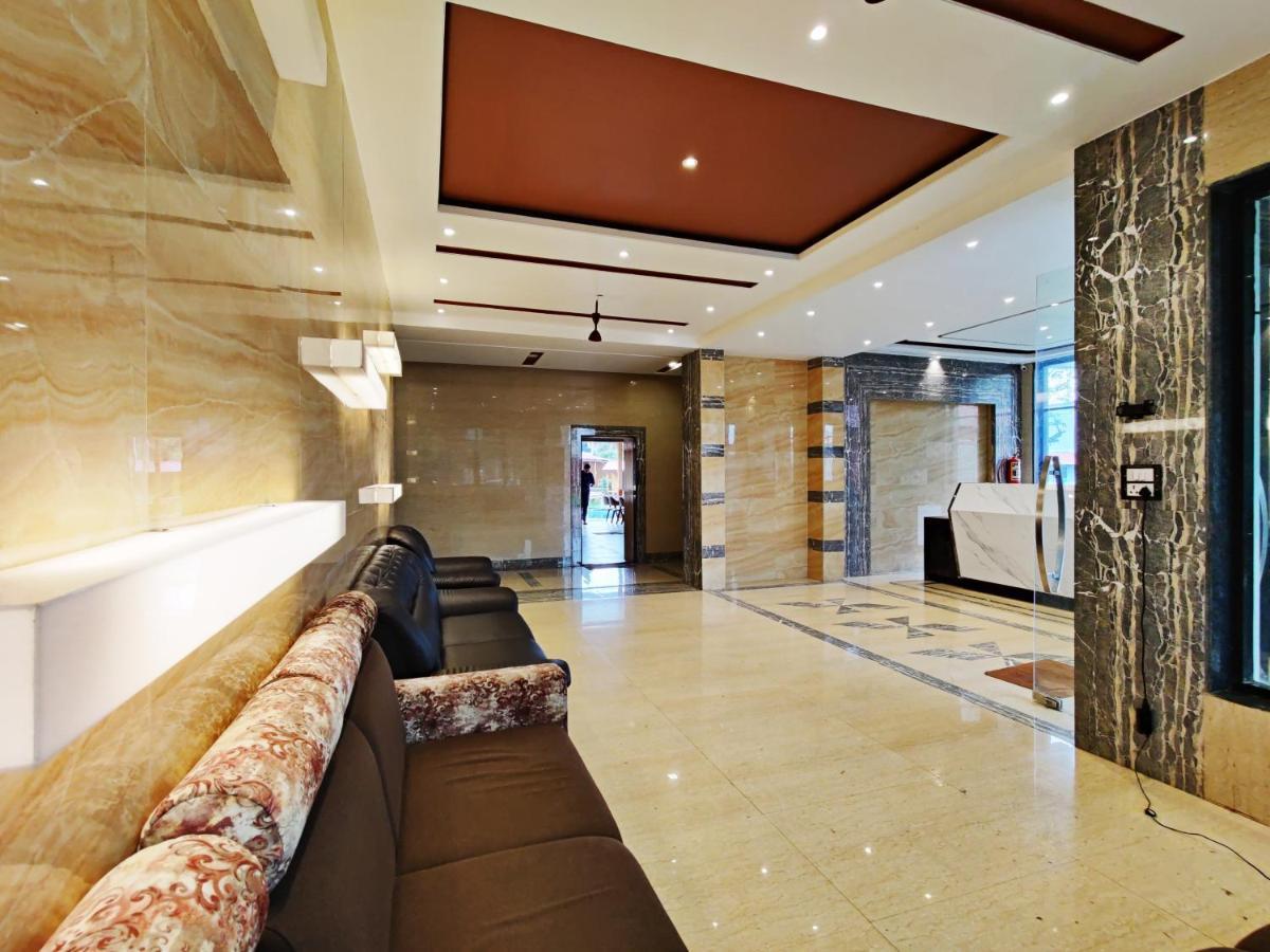 Arya Resort And Spa Mahabaleshwar Exterior photo